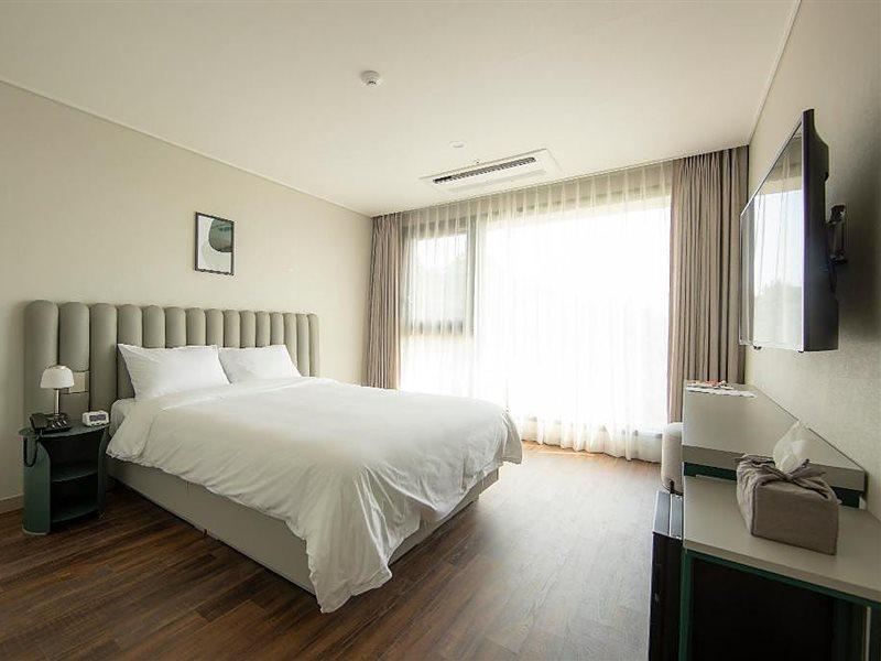 Hotel Seogwipean Согвипхо Экстерьер фото
