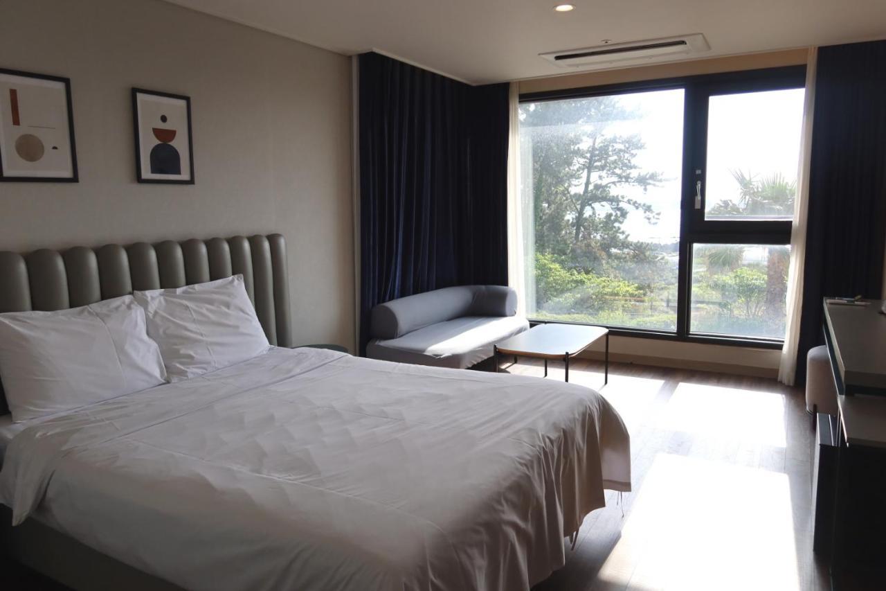 Hotel Seogwipean Согвипхо Экстерьер фото